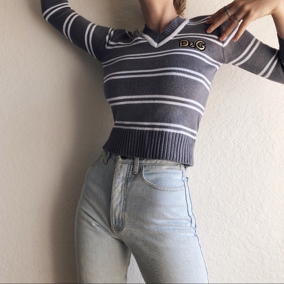 Super Cute Teeny Sweater - Picture 3 of 6